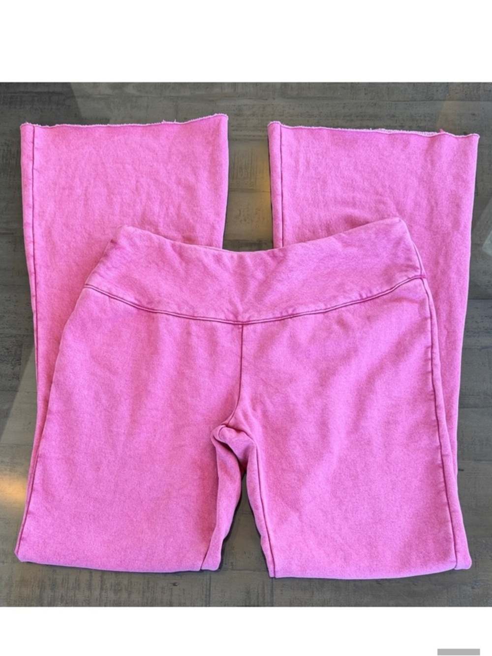 Urban Outfitters Pink Flare Sweat Active Pants. Womens Size M. Inseam: 33 inches